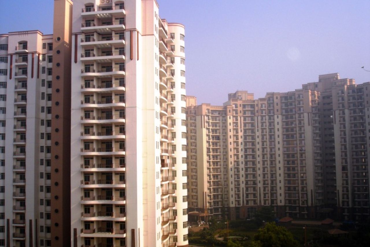 Realty stock to buy now for an upside of more than 25%; Do you own it?